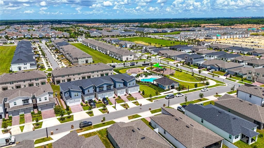 合同活跃: $2,200 (3 贝兹, 2 浴室, 1460 平方英尺)