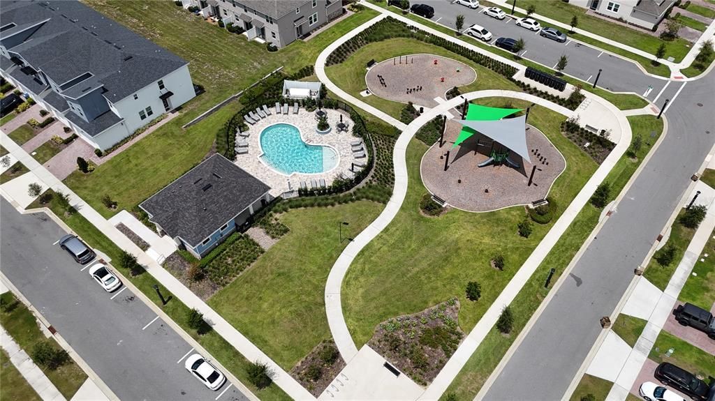 合同活跃: $2,200 (3 贝兹, 2 浴室, 1460 平方英尺)