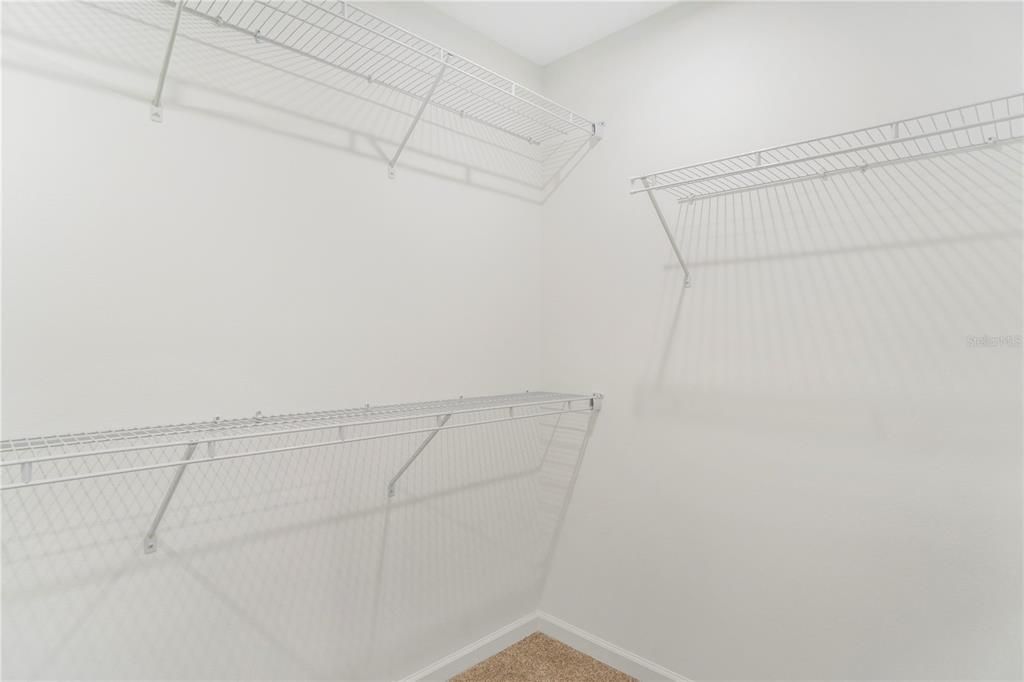 合同活跃: $2,200 (3 贝兹, 2 浴室, 1460 平方英尺)