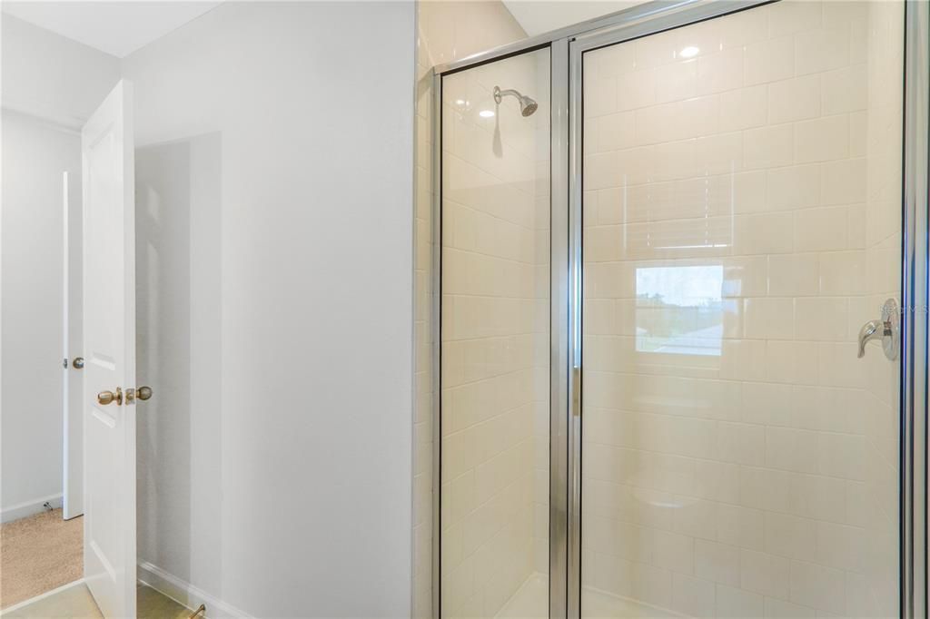 合同活跃: $2,200 (3 贝兹, 2 浴室, 1460 平方英尺)