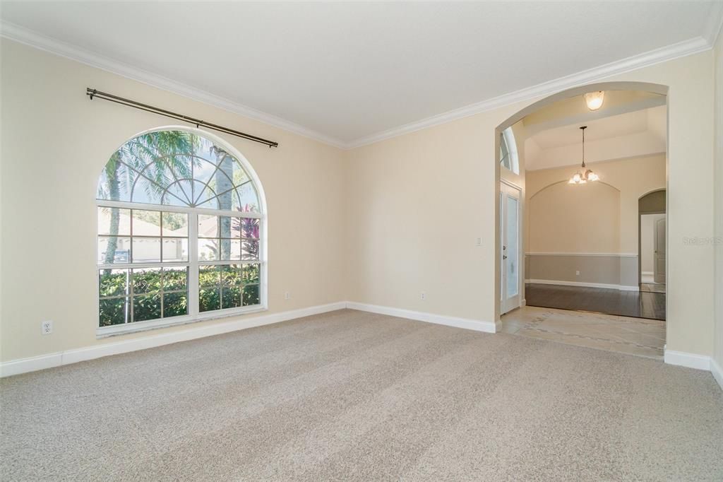 Active With Contract: $585,000 (4 beds, 3 baths, 2528 Square Feet)