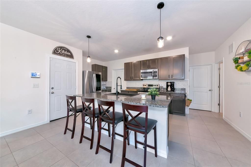 Active With Contract: $550,000 (4 beds, 3 baths, 2468 Square Feet)