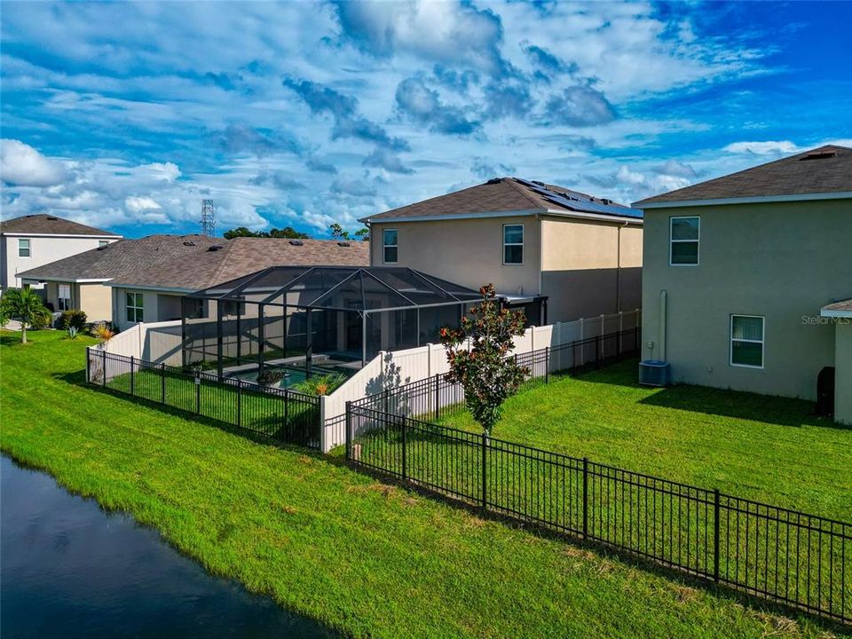 Active With Contract: $550,000 (4 beds, 3 baths, 2468 Square Feet)