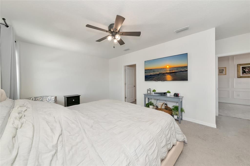 Active With Contract: $550,000 (4 beds, 3 baths, 2468 Square Feet)