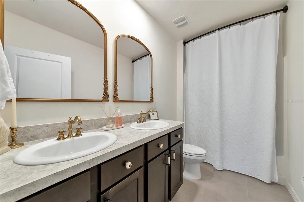 Active With Contract: $550,000 (4 beds, 3 baths, 2468 Square Feet)