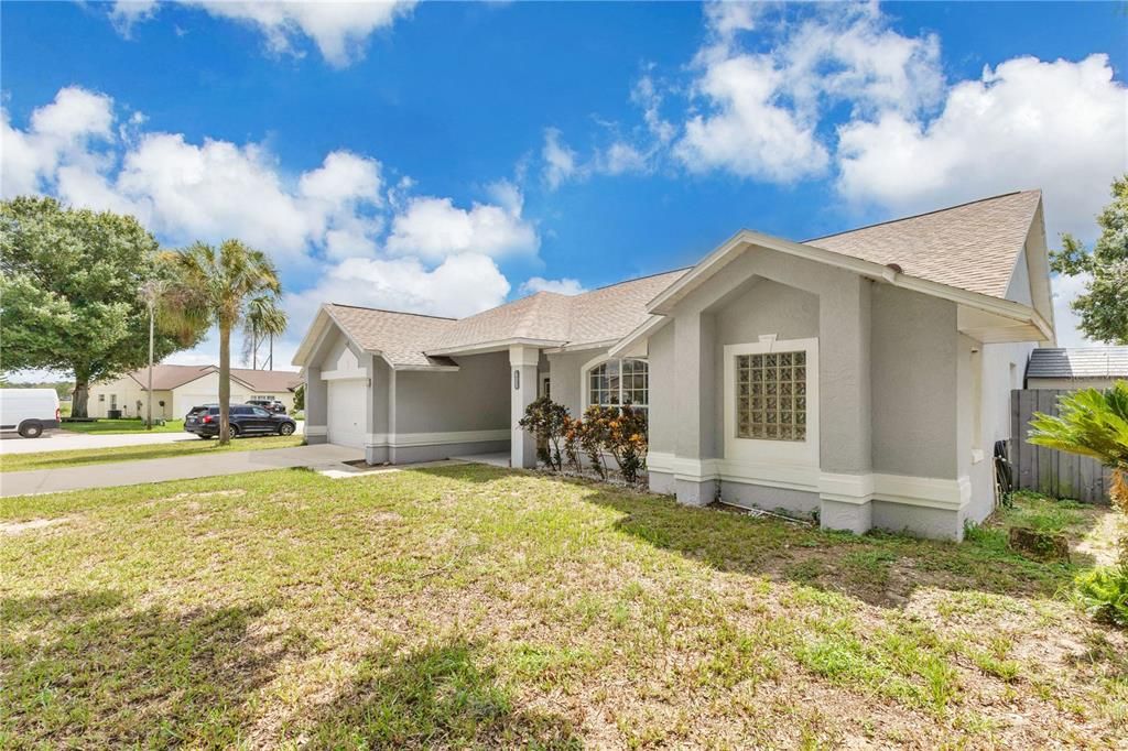 For Sale: $415,000 (4 beds, 2 baths, 1832 Square Feet)