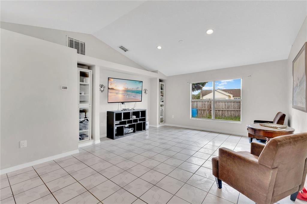 For Sale: $415,000 (4 beds, 2 baths, 1832 Square Feet)