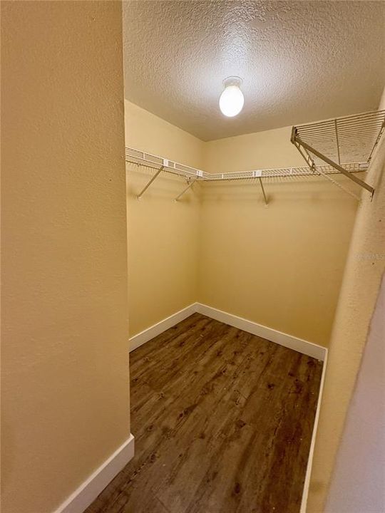 For Rent: $1,375 (2 beds, 2 baths, 800 Square Feet)