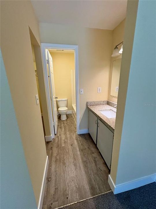 For Rent: $1,375 (2 beds, 2 baths, 800 Square Feet)