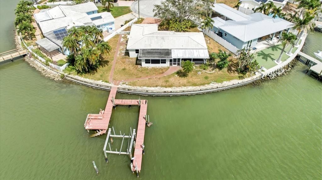 待售: $1,400,000 (0.23 acres)