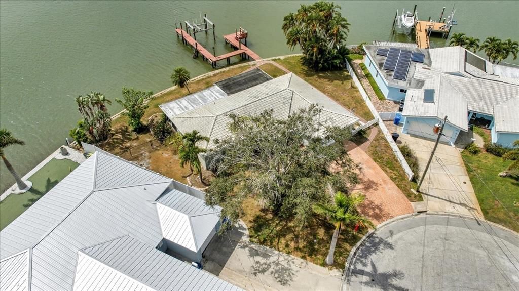 待售: $1,400,000 (0.23 acres)