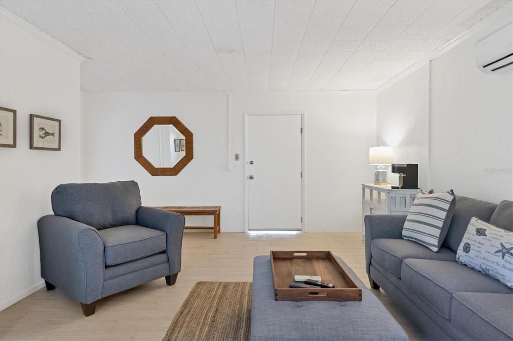 出租: $4,900 (3 贝兹, 3 浴室, 1213 平方英尺)