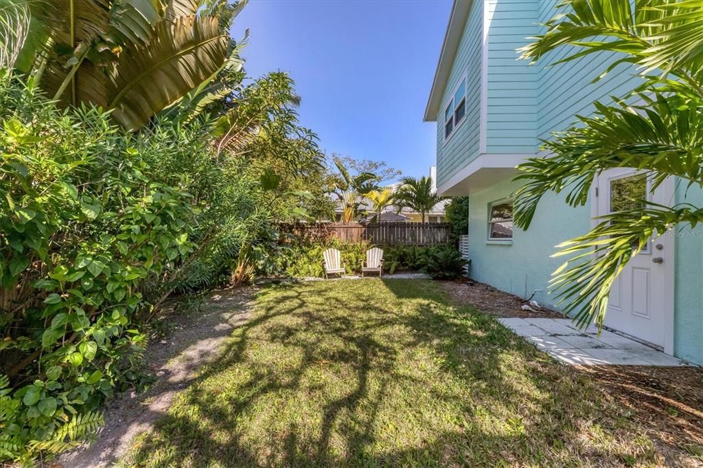 出租: $4,900 (3 贝兹, 3 浴室, 1213 平方英尺)