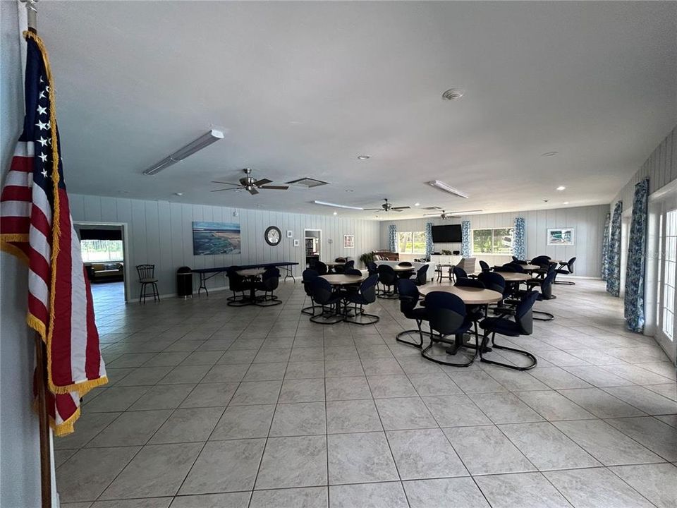 Active With Contract: $115,000 (2 beds, 2 baths, 906 Square Feet)