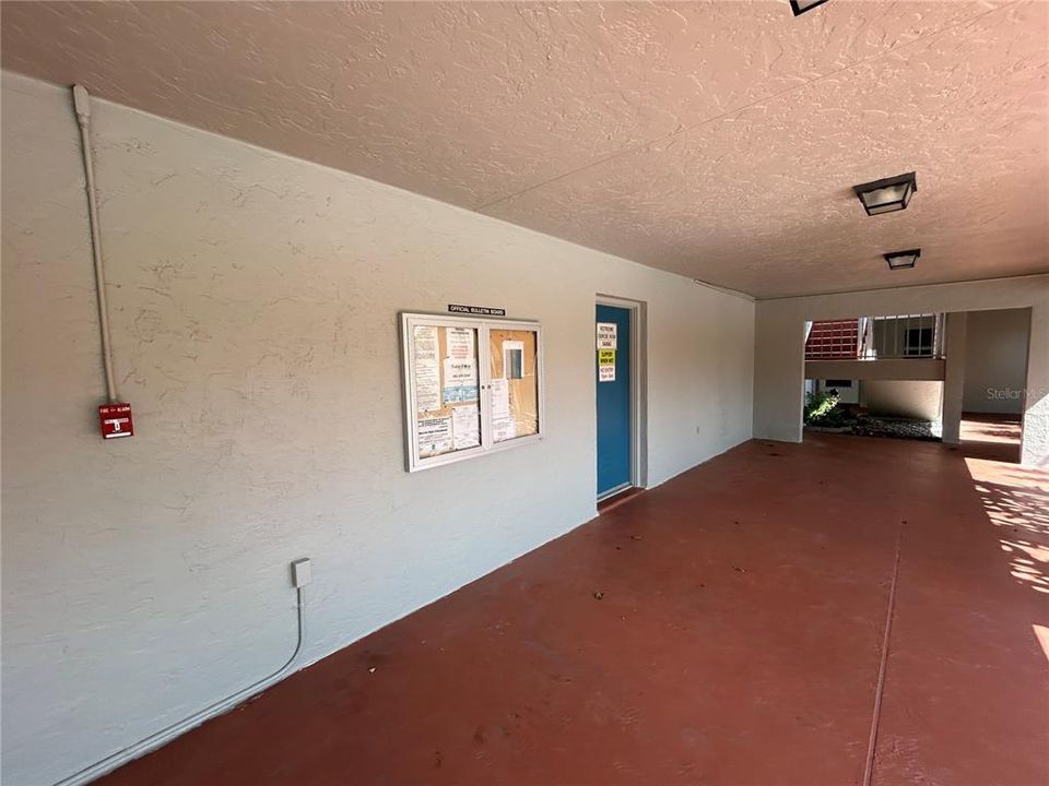 Active With Contract: $115,000 (2 beds, 2 baths, 906 Square Feet)