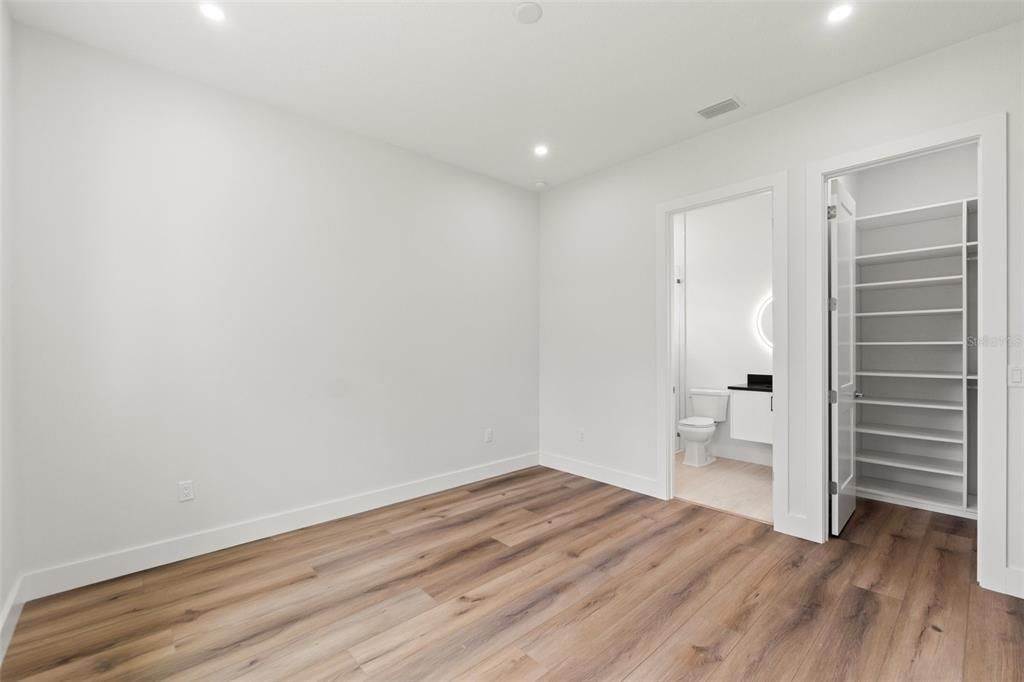 На продажу: $839,000 (3 спален, 3 ванн, 2663 Квадратных фут)