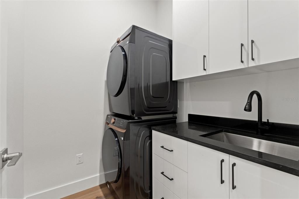 На продажу: $839,000 (3 спален, 3 ванн, 2663 Квадратных фут)