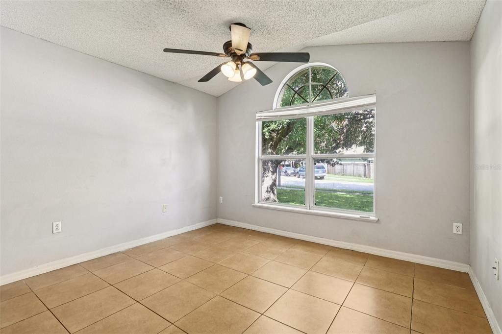 待售: $415,000 (3 贝兹, 2 浴室, 1612 平方英尺)