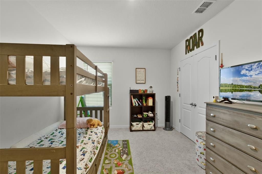 En Venta: $320,000 (3 camas, 2 baños, 1649 Pies cuadrados)