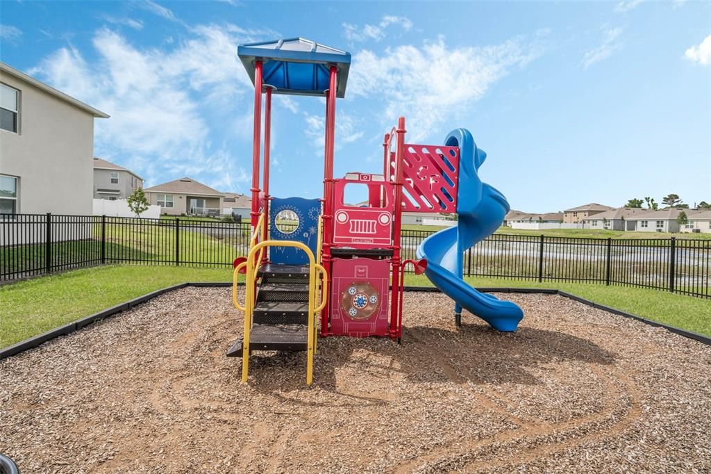 En Venta: $320,000 (3 camas, 2 baños, 1649 Pies cuadrados)