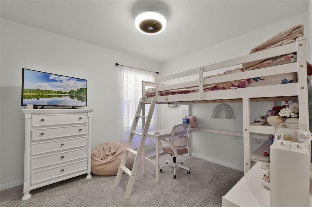 En Venta: $320,000 (3 camas, 2 baños, 1649 Pies cuadrados)