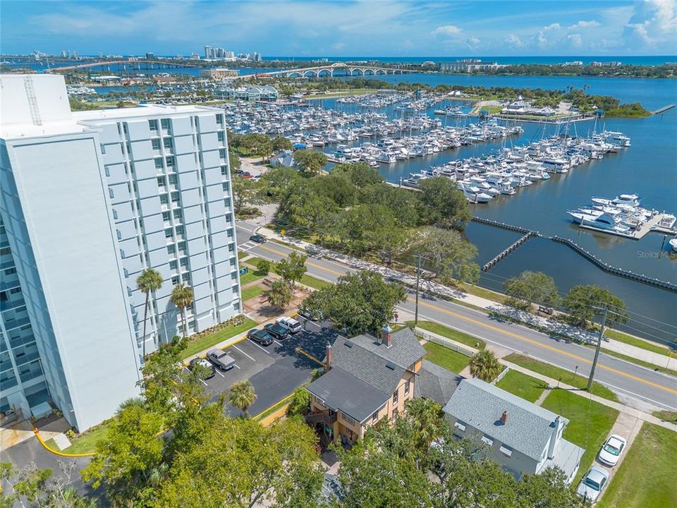 En Venta: $650,000 (6 camas, 0 baños, 2878 Pies cuadrados)