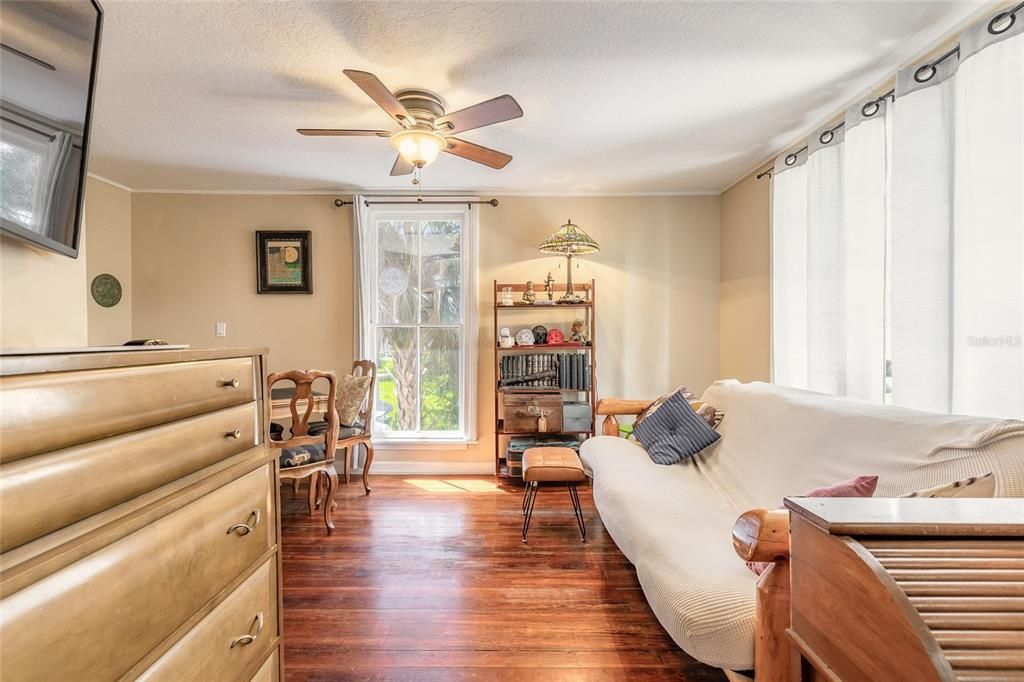 En Venta: $650,000 (6 camas, 0 baños, 2878 Pies cuadrados)