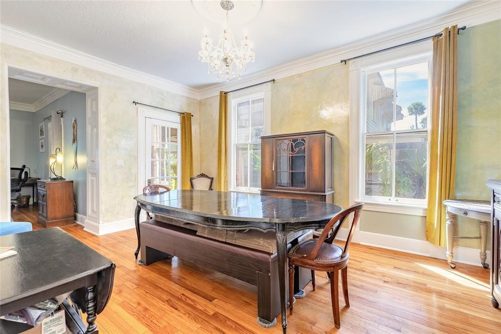 En Venta: $650,000 (6 camas, 0 baños, 2878 Pies cuadrados)