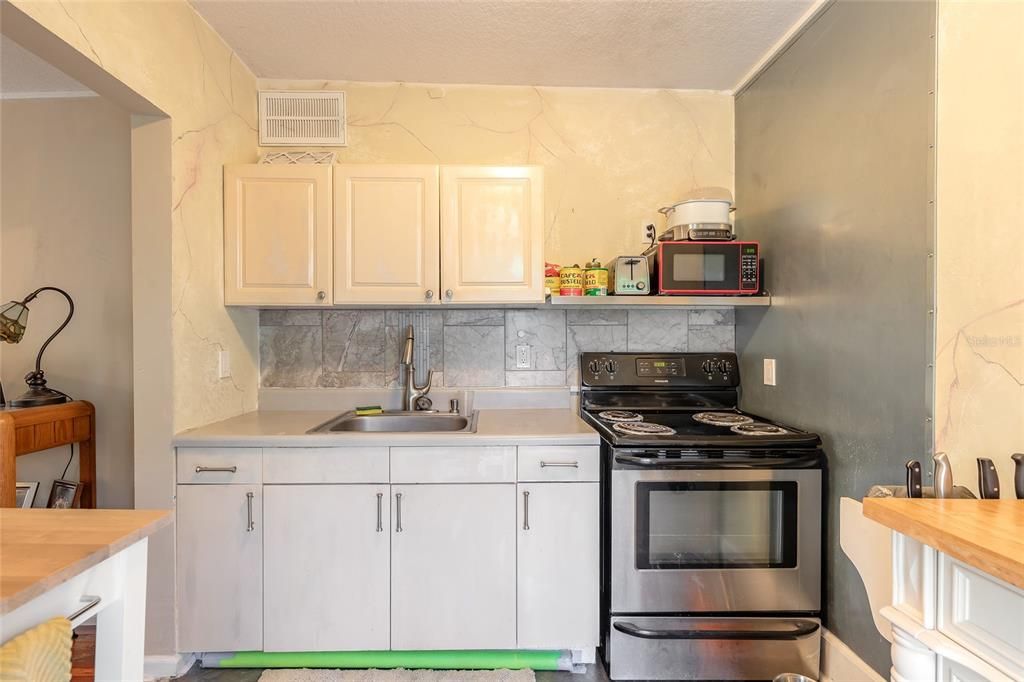 En Venta: $650,000 (6 camas, 0 baños, 2878 Pies cuadrados)