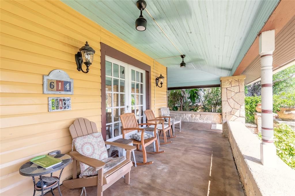 En Venta: $650,000 (6 camas, 0 baños, 2878 Pies cuadrados)