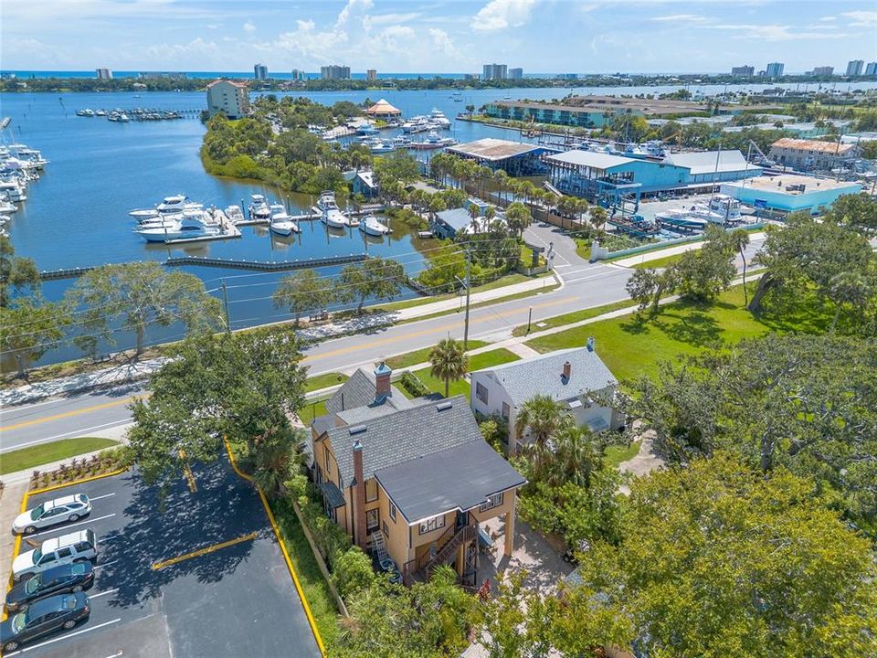 En Venta: $650,000 (6 camas, 0 baños, 2878 Pies cuadrados)