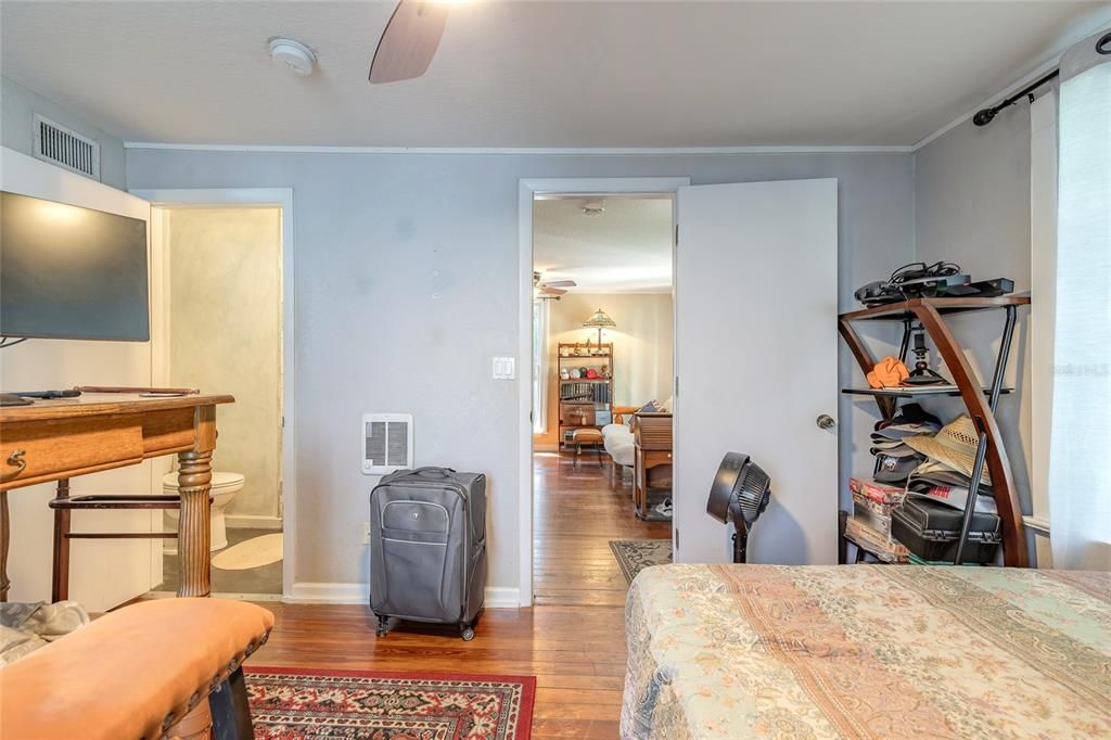 En Venta: $650,000 (6 camas, 0 baños, 2878 Pies cuadrados)