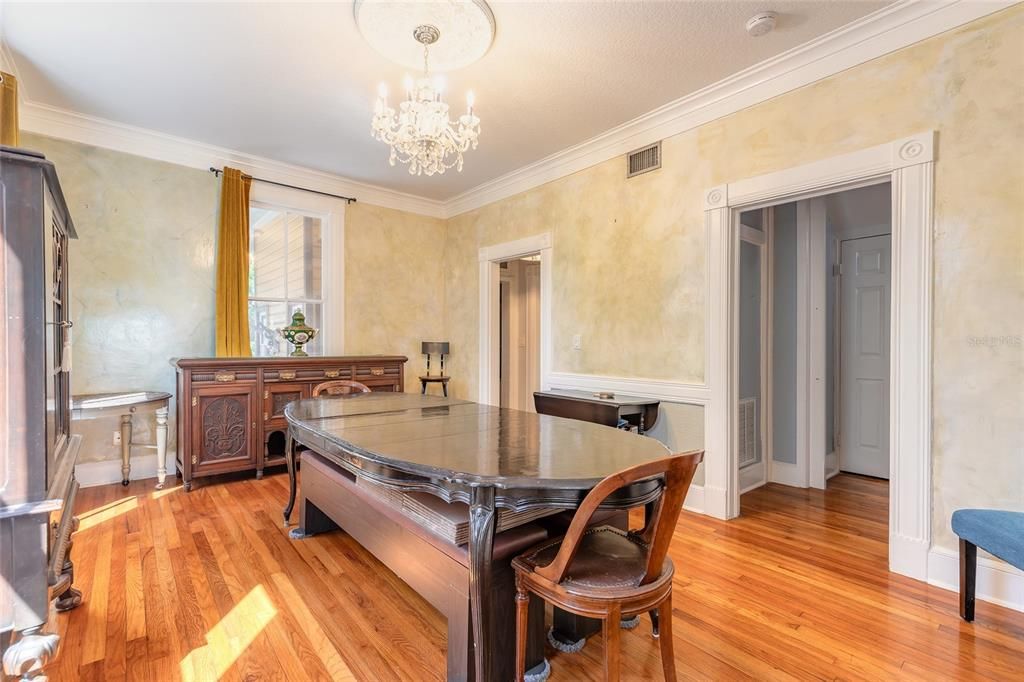 En Venta: $650,000 (6 camas, 0 baños, 2878 Pies cuadrados)