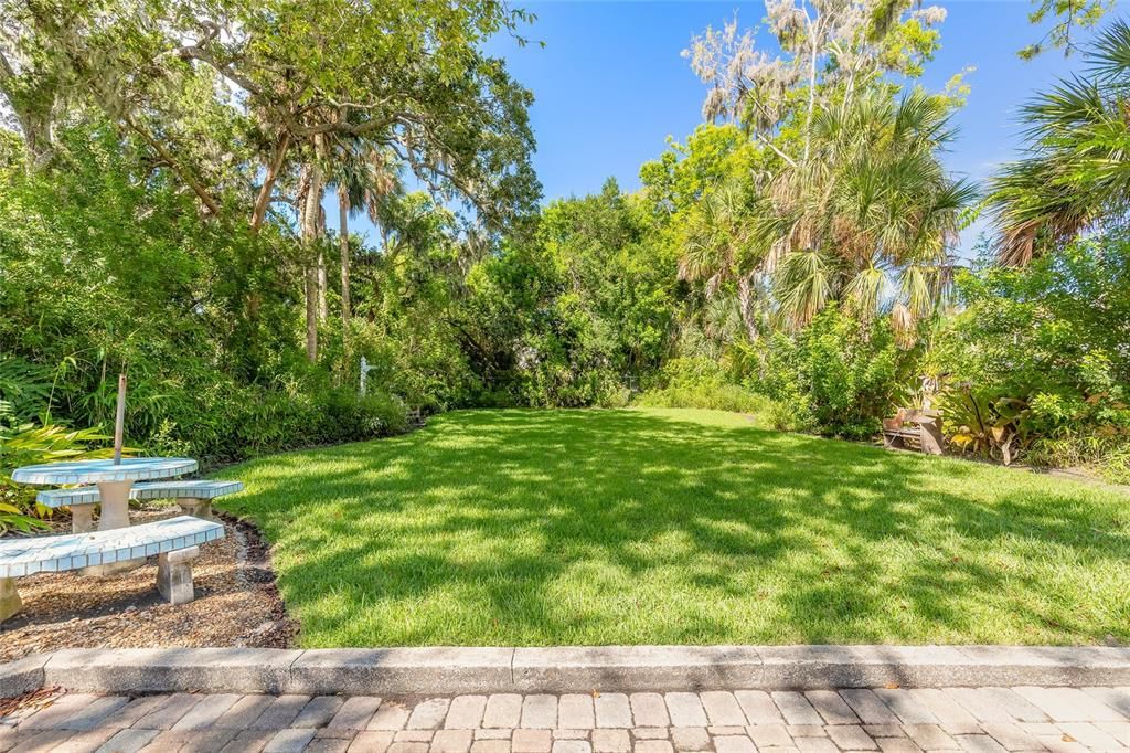 En Venta: $650,000 (6 camas, 0 baños, 2878 Pies cuadrados)