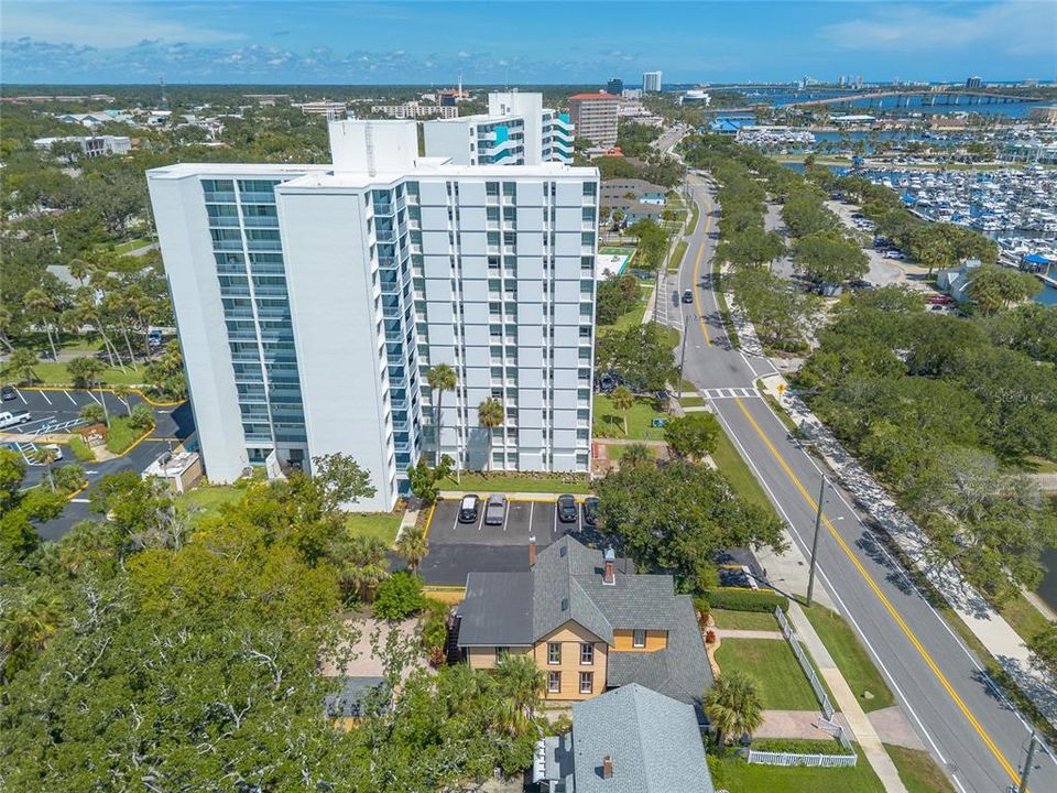 En Venta: $650,000 (6 camas, 0 baños, 2878 Pies cuadrados)