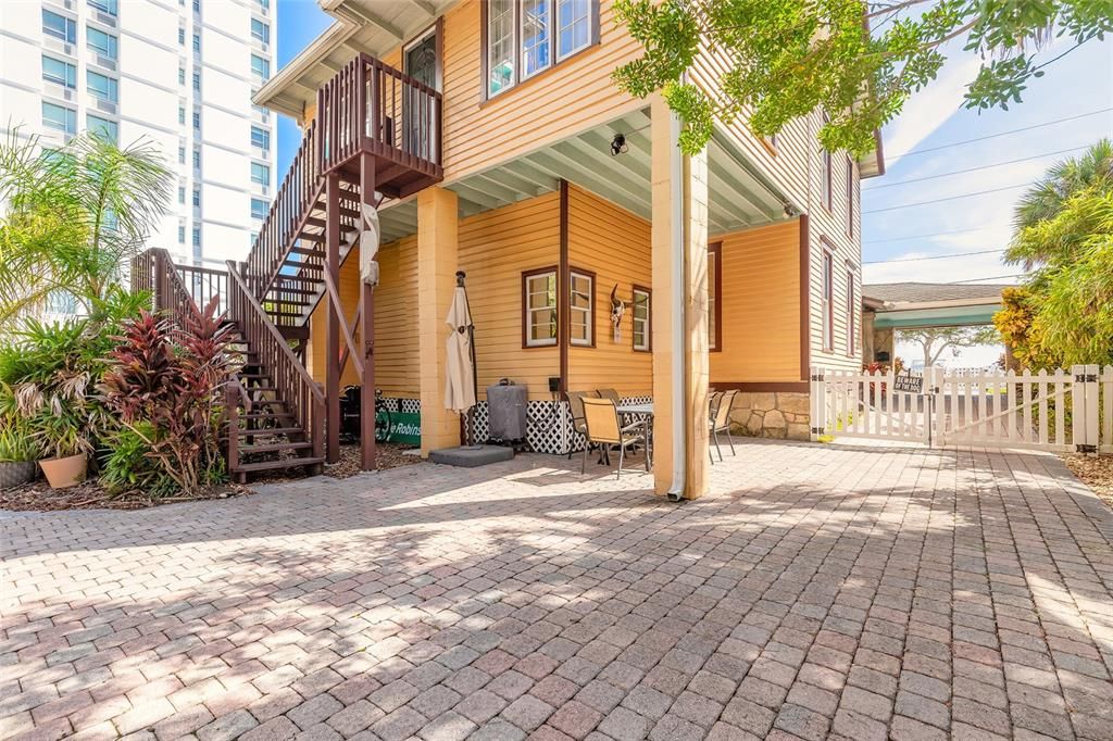 En Venta: $650,000 (6 camas, 0 baños, 2878 Pies cuadrados)