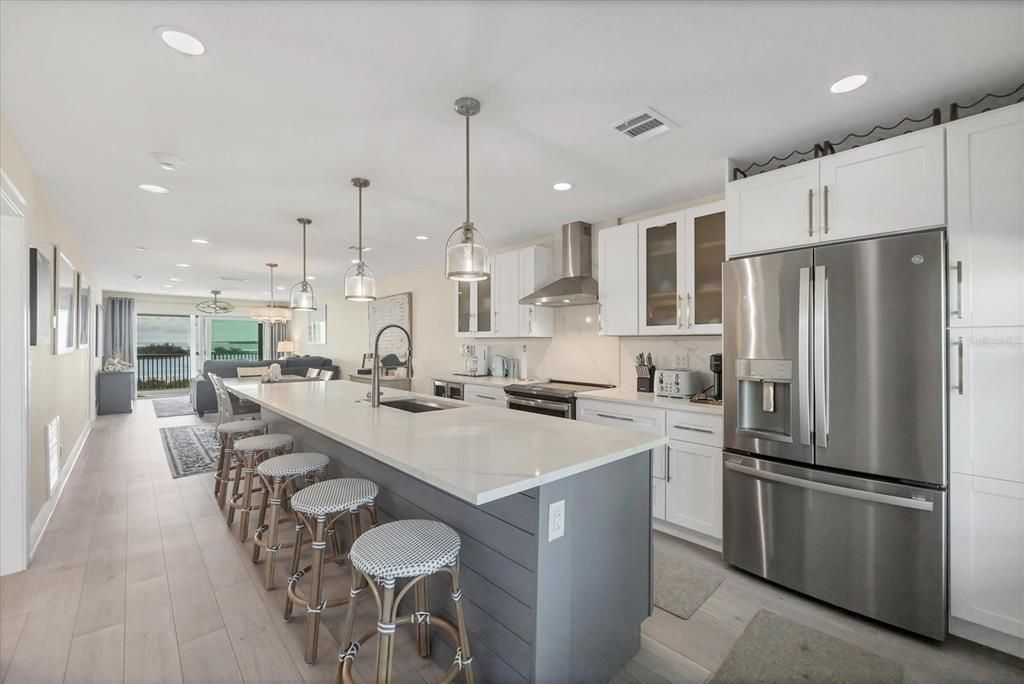 出租: $13,000 (2 贝兹, 2 浴室, 1248 平方英尺)