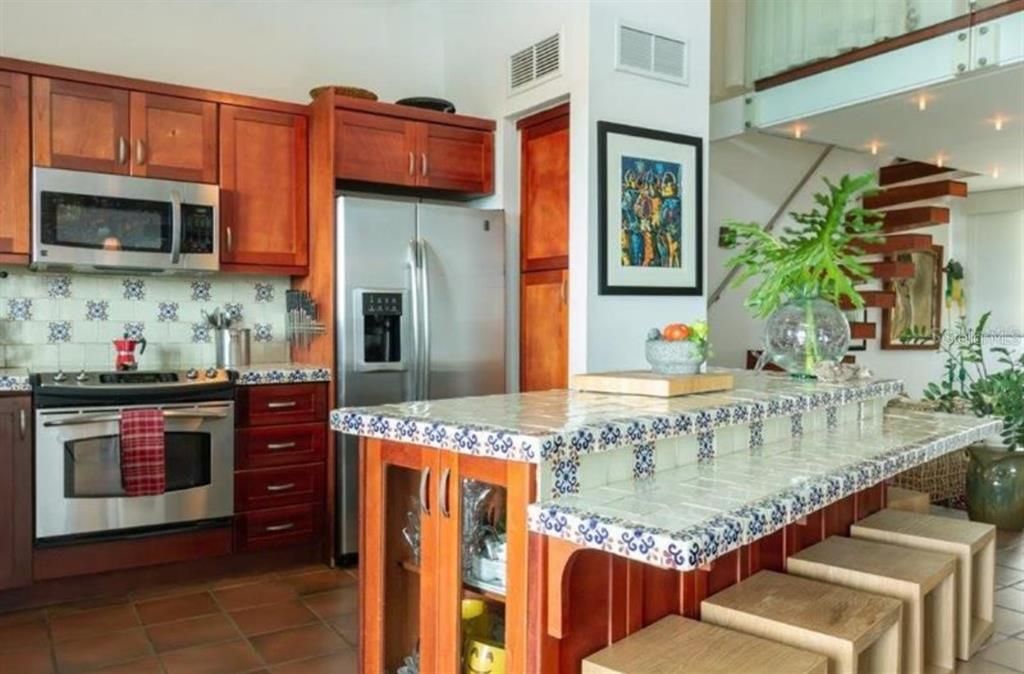 For Rent: $3,500 (2 beds, 2 baths, 1600 Square Feet)