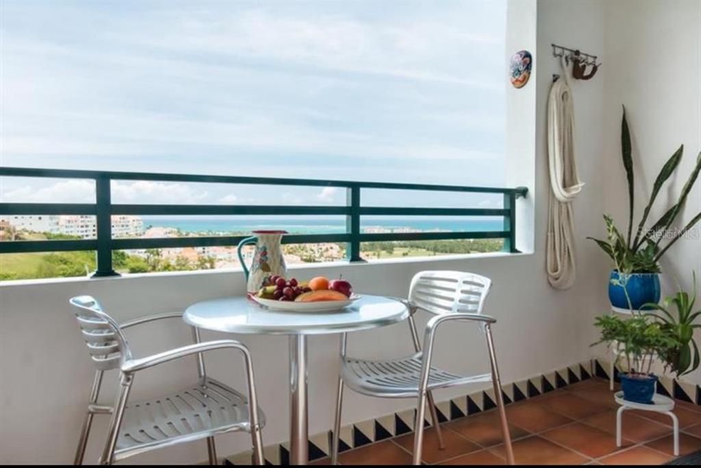 For Rent: $3,500 (2 beds, 2 baths, 1600 Square Feet)