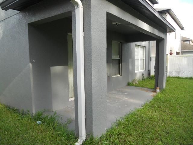 For Sale: $344,900 (5 beds, 2 baths, 2171 Square Feet)