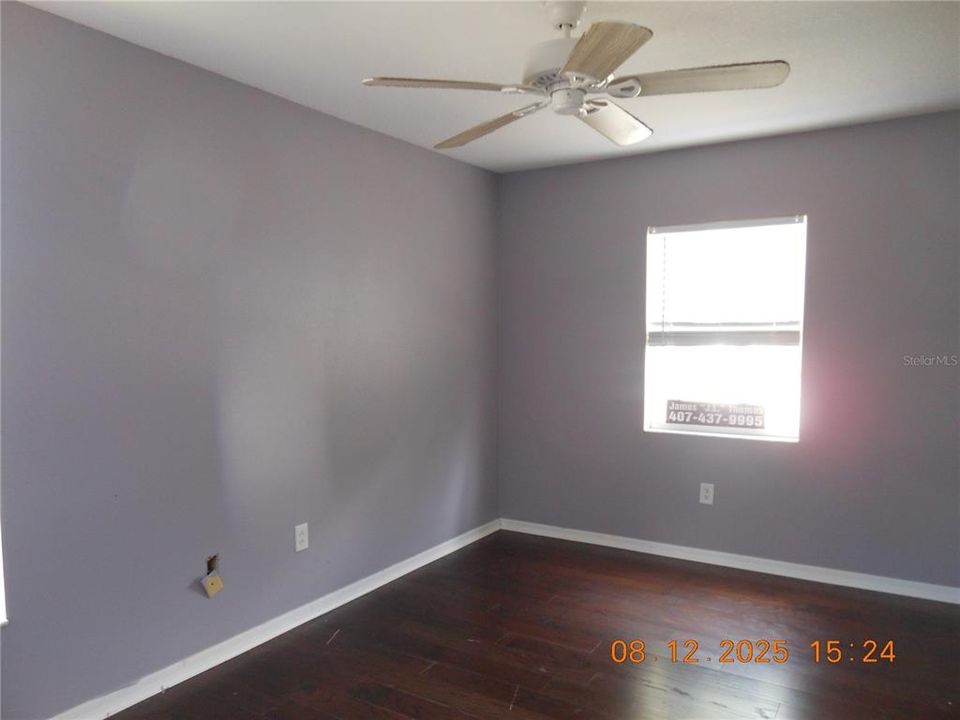 For Sale: $344,900 (5 beds, 2 baths, 2171 Square Feet)