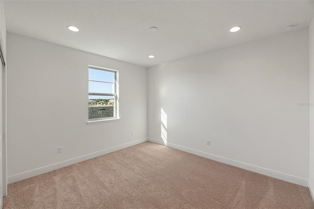 En Venta: $540,000 (5 camas, 3 baños, 2717 Pies cuadrados)