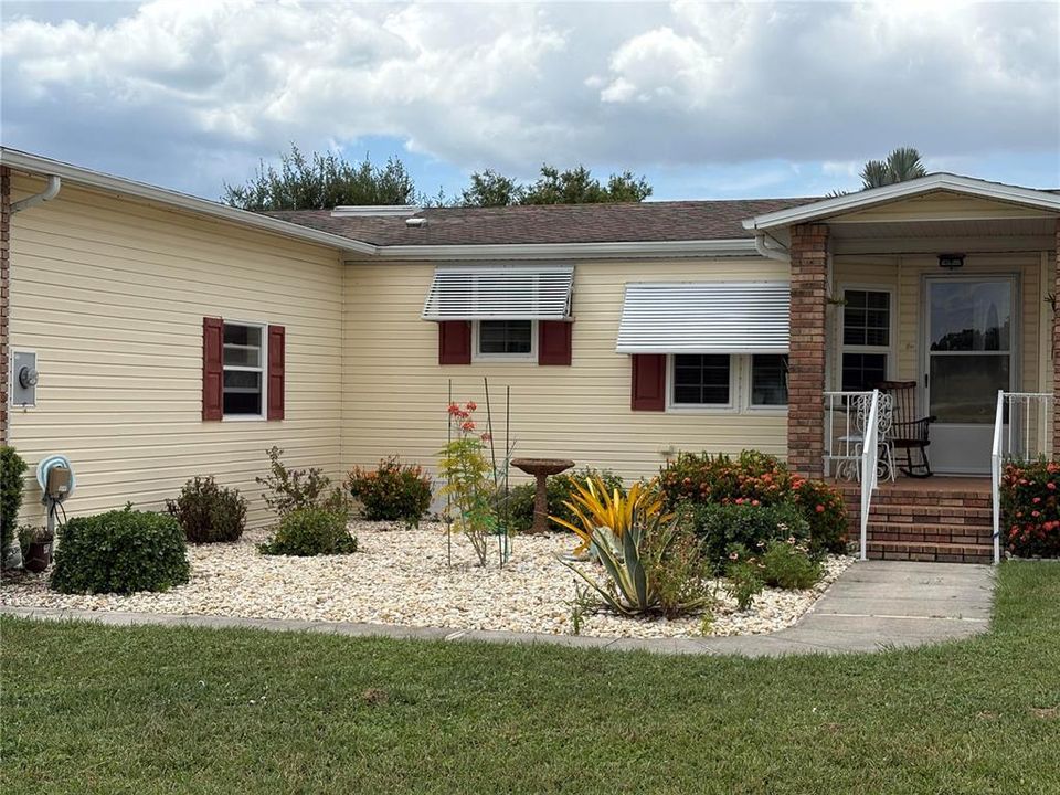 待售: $269,999 (2 贝兹, 2 浴室, 1600 平方英尺)