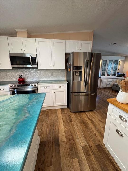 待售: $269,999 (2 贝兹, 2 浴室, 1600 平方英尺)