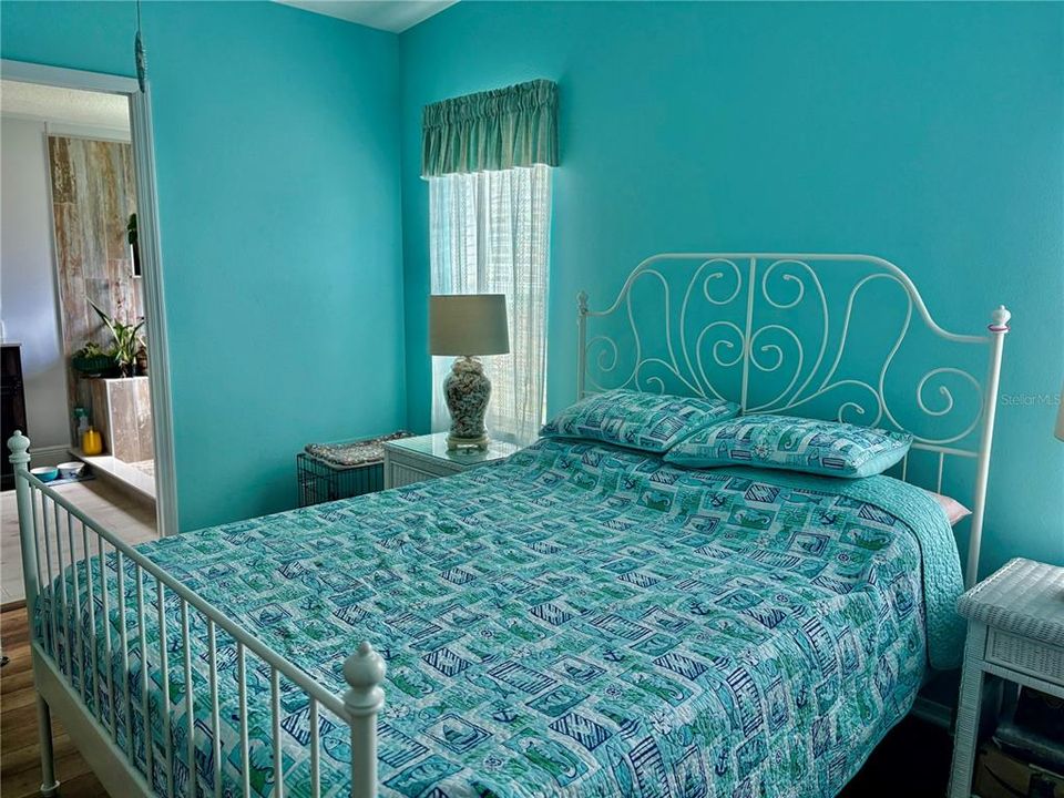 待售: $269,999 (2 贝兹, 2 浴室, 1600 平方英尺)