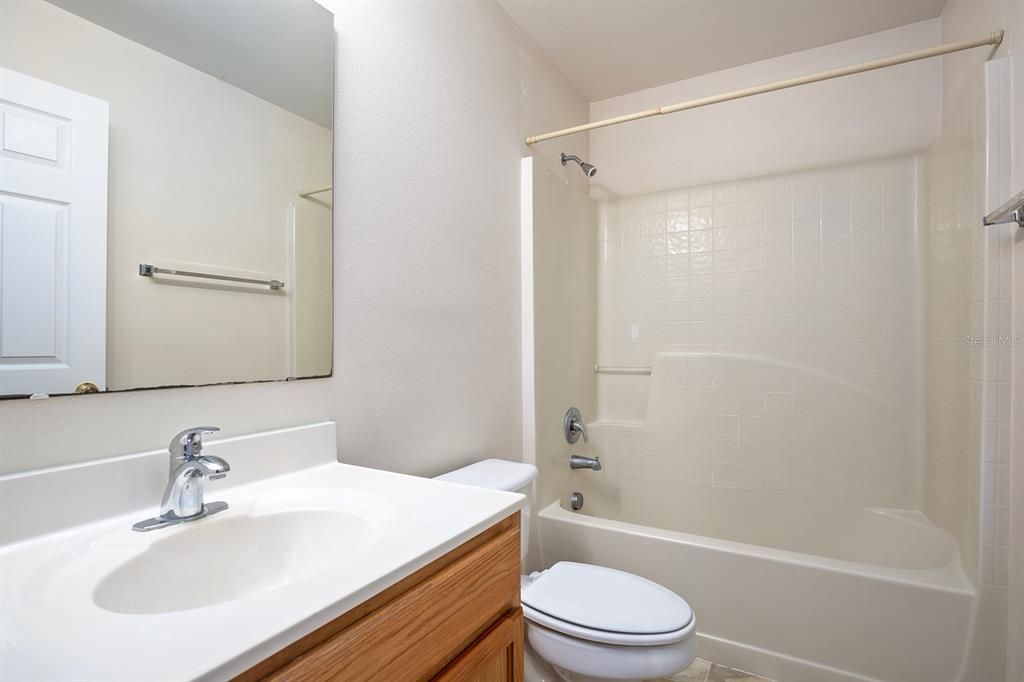 En Venta: $339,900 (4 camas, 3 baños, 3005 Pies cuadrados)