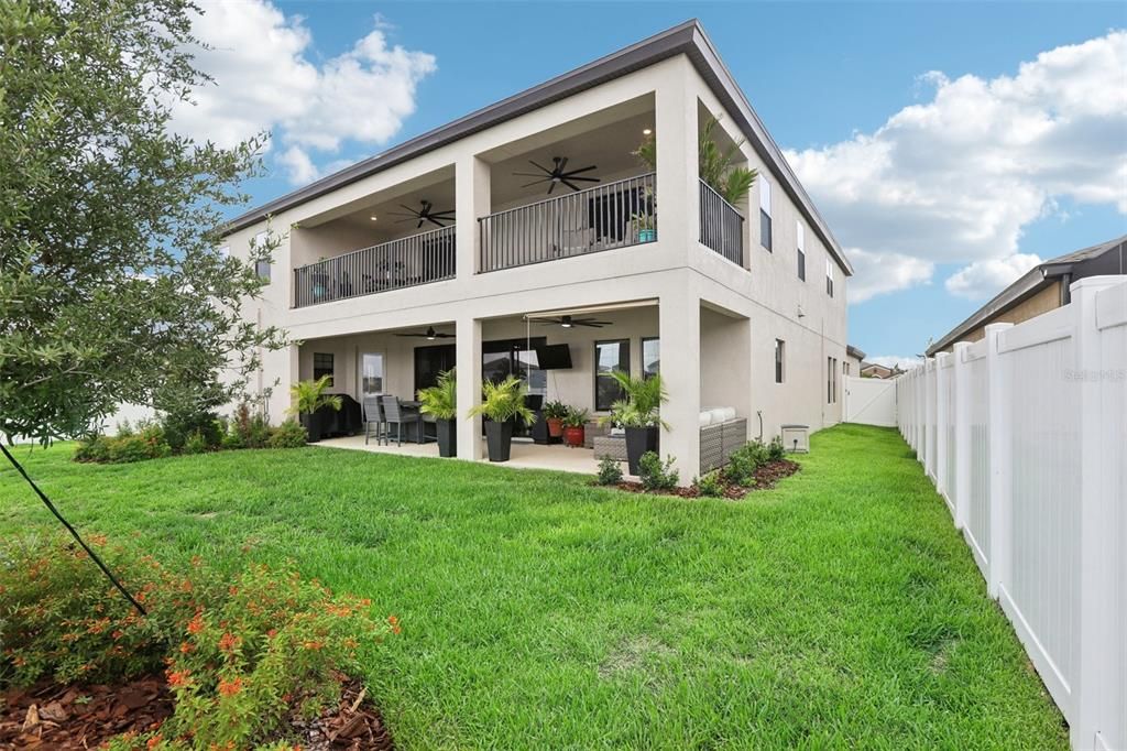 出租: $6,000 (6 贝兹, 4 浴室, 4228 平方英尺)