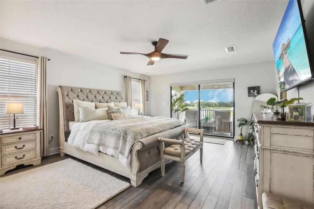 出租: $6,000 (6 贝兹, 4 浴室, 4228 平方英尺)