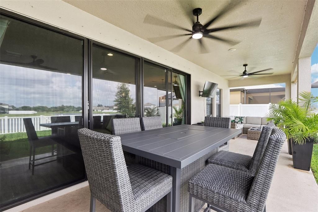 出租: $6,000 (6 贝兹, 4 浴室, 4228 平方英尺)