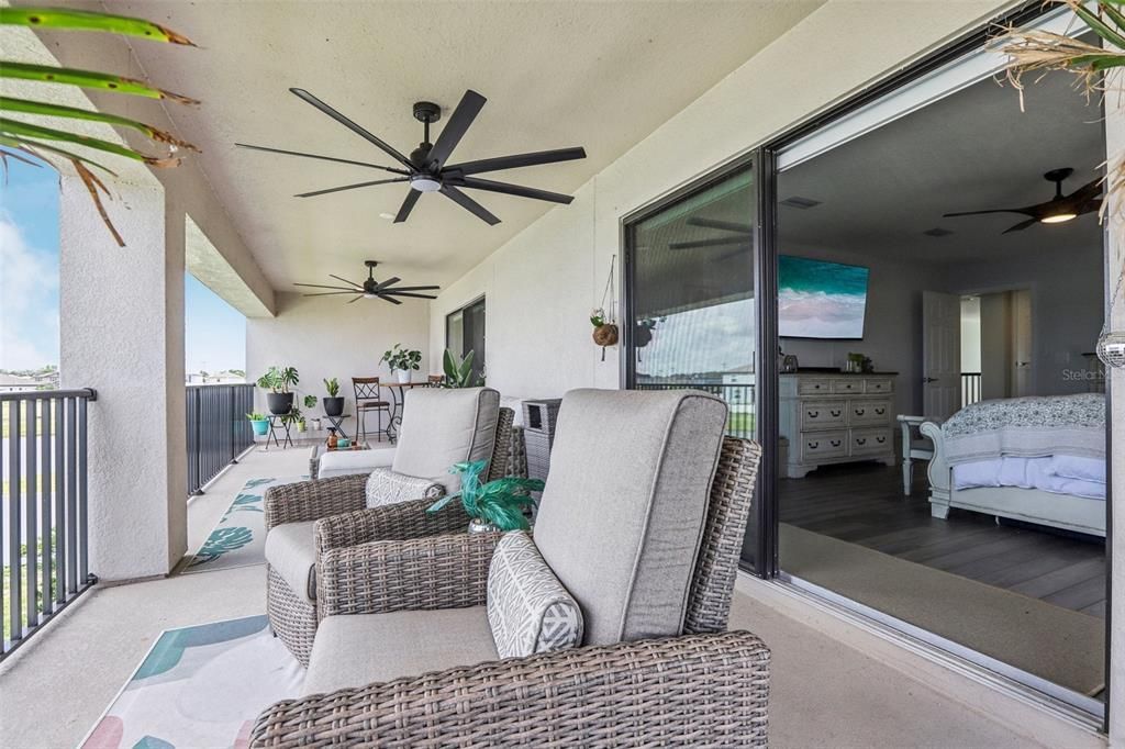 出租: $6,000 (6 贝兹, 4 浴室, 4228 平方英尺)